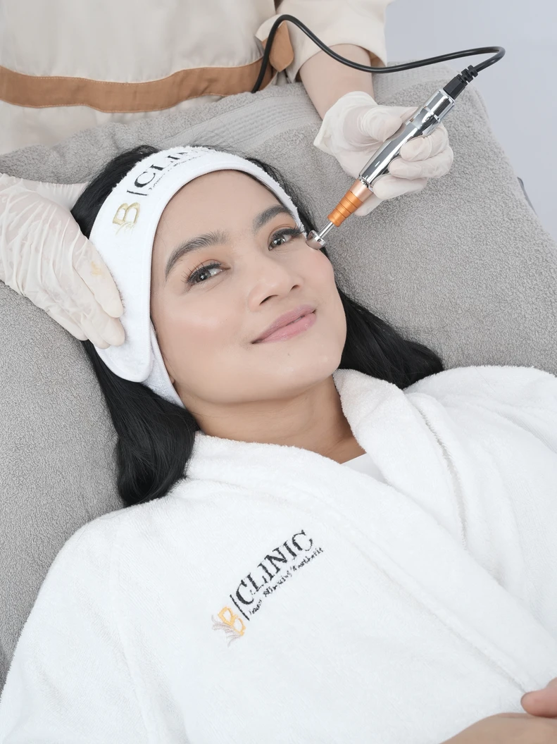 3in1 Eye Treatment di B Clinic Slimming & Aesthetic