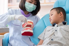 Cabut Gigi Anak + Konsultasi di Denta Beauty