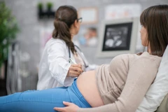 Paket Pemeriksaan Kehamilan Trimester 1 + Cek Laboratorium di Klinik Kiara