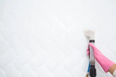 Hydrovacuum Cleaning - King sized Mattress (180 x 200 cm) di Haifresh