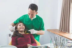 Cabut Gigi di Host Dental Clinic
