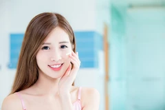 Paket Derma Glowing (IPL + Jetpeel) 3x di Klinik Djanti Medika