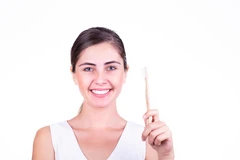 Direct Veneer Komposit di Empire Dental Studio