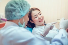 Tambal Gigi Belakang Komposit di Ananta Dental