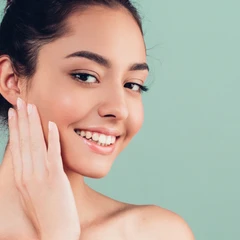 Hydroxy Peel for Acne di Klinik Glowing Anti Aging & Wellness