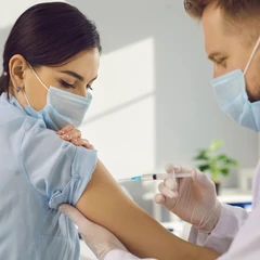 Vaksinasi Pneumonia PCV13 di Vaxine Care