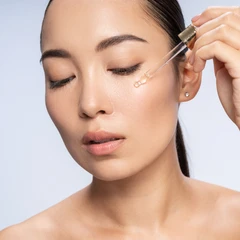 Facial Photo Dynamic Therapy (PDT) Light Serum di Light Skin Clinic