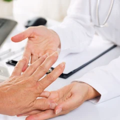 Pemeriksaan Rhematoid Factor (RF) Kualitatif di Amalia Medical Center