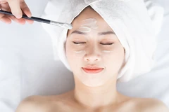 Facial Bright/Acne/Aging di Nadisa Beauty Care