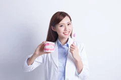 Gigi Tiruan Penuh Dua Rahang Oleh drg. Specialis di Mydents