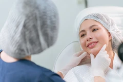 Injeksi Vitamin C + Collagen di La Lune Beauty