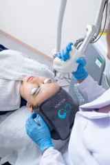 Fraxis Duo Laser : Mole Removal di NULOOK Anti Aging & Regenerative Center