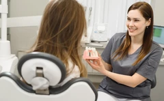 Open/Close Coil Spring di Care Clinic