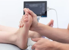 Fisioterapi (45-60 menit) di Klinik Tamanaya