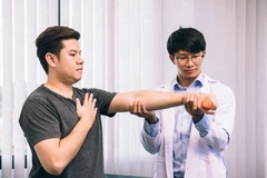 Fisioterapi Post-Stroke / Post-Fracture (4 Pertemuan) di Klinik Karawaci Medika