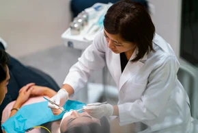 Cabut Gigi di Brillo Dental Care