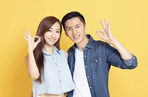 Paket Couple: Bleaching Gigi + Scaling Gigi untuk 2 Orang di Alea Dental