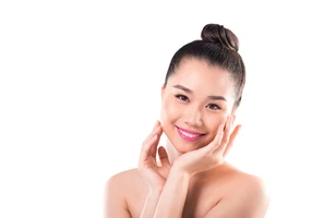 Clear and Glow di Derma Express