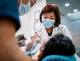 Scaling Gigi di Embun Galaxi Dental Care
