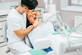 Scaling Gigi di King Dental
