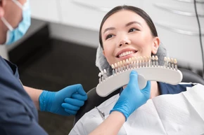 Bleaching Gigi dengan LED dan Kadar Obat 45% di CS Dental