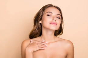 Injeksi Neurobion + Vit C di Indria Beauty