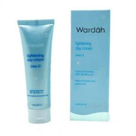 WARDAH LIGHTENING DAY CREAM STEP 2 20ML