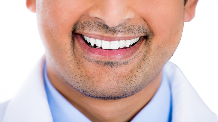Direct Veneer Composite 2 Gigi di Ananta Dental