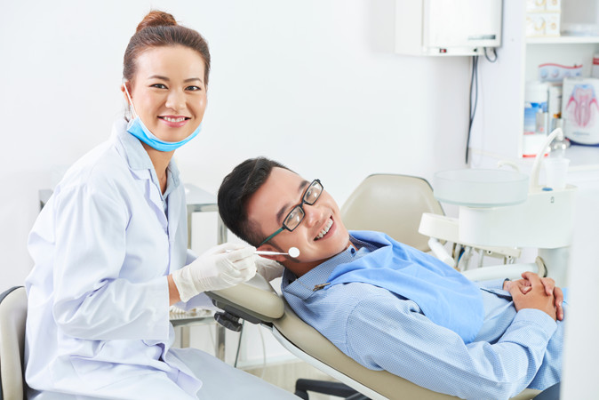 Scaling Gigi di Estetika Dental Clinic