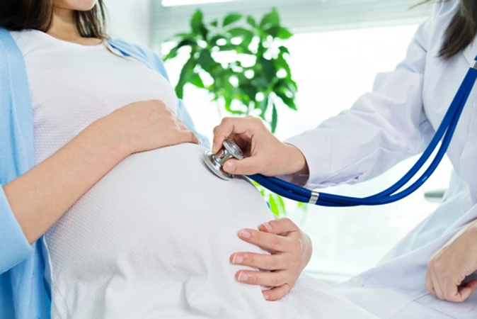 USG Kehamilan Transvaginal di Klinik Kiara