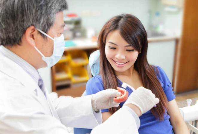 Gigi Palsu Lepasan Akrilik (Plat + 1 Gigi) di Pearl Dental