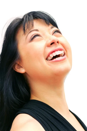 Pasang Behel Keramik di Tooth's Kingdom Dental Care