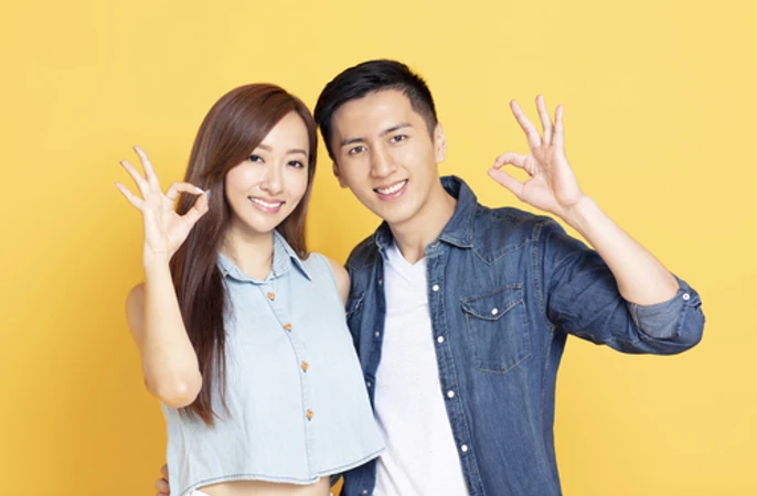 Paket Couple: Bleaching Gigi + Scaling Gigi untuk 2 Orang di Alea Dental