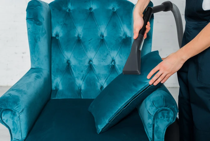 Hydrovacuum Cleaning - Bantal kecil / boneka di Haifresh