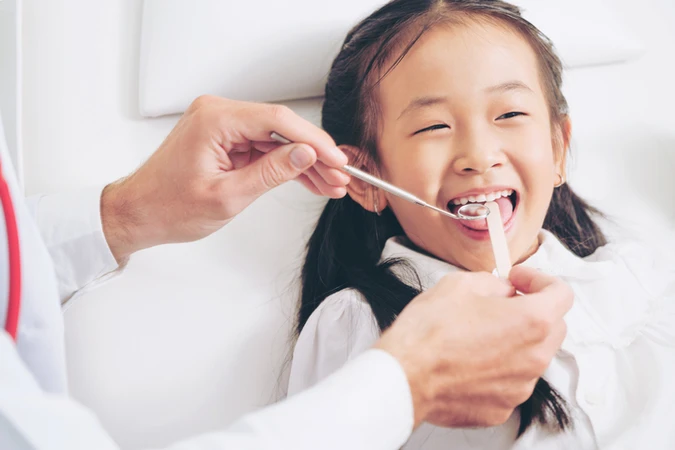 Tambal Gigi Anak Komposit di A+ Dental Care