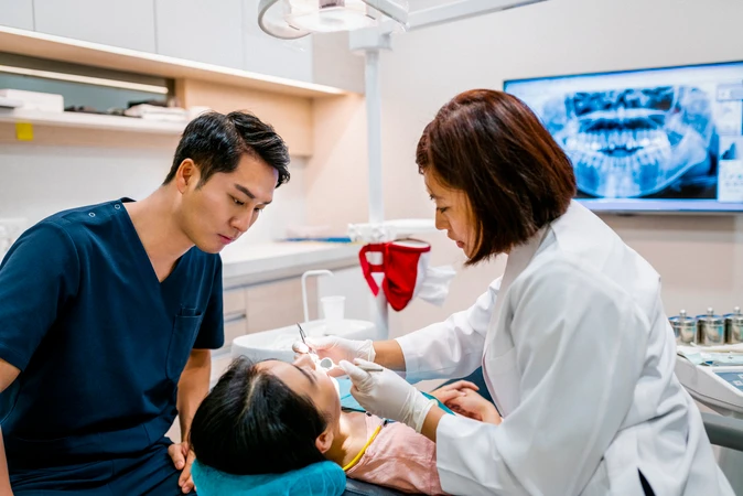 Pasang Behel Metal oleh drg. Umum di Brillo Dental Care