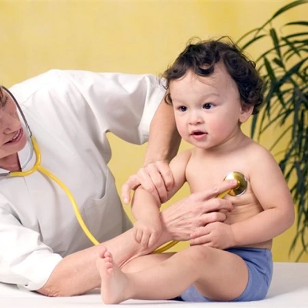 Vaksin DPT Penta + Polio di Abigael Maternity Clinic