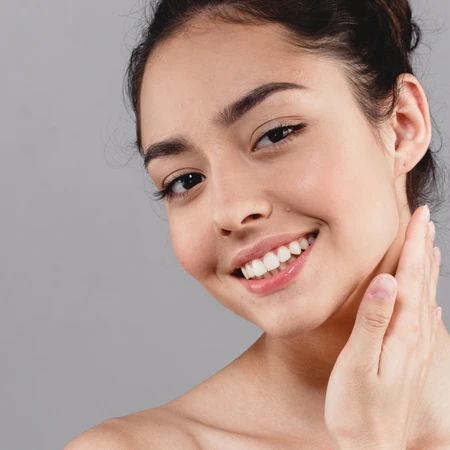 Skin Booster DNA Salmon di Klinik Glowing Anti Aging & Wellness