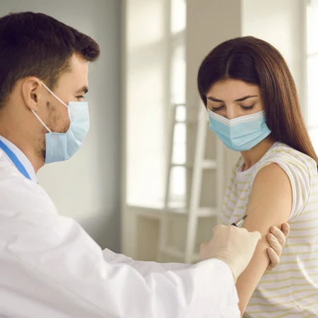 Vaksin Pneumonia di Klinik Glowing Anti Aging & Wellness