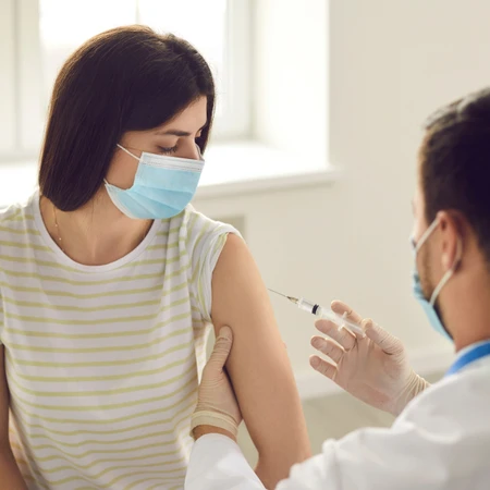 Home Care Bogor Vaksin Pneumonia di Klinik Glowing Anti Aging & Wellness