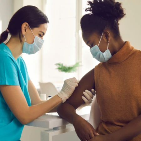 Suntik Multivitamin (C+B) Home Service di Max Medika