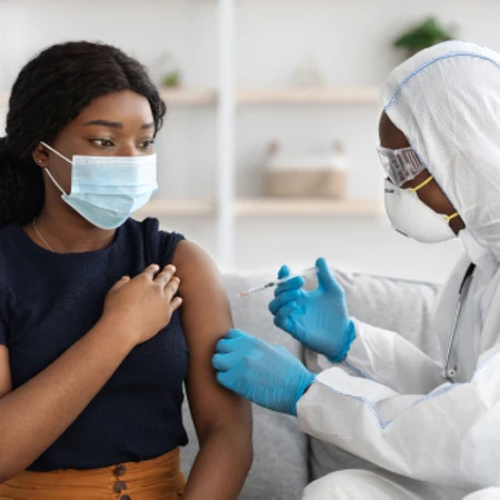 Homecare Vaksin Tifoid (Typhim) di Max Medika