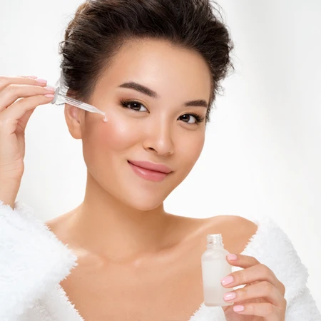 Facial Perfect Light Serum di Light Skin Clinic