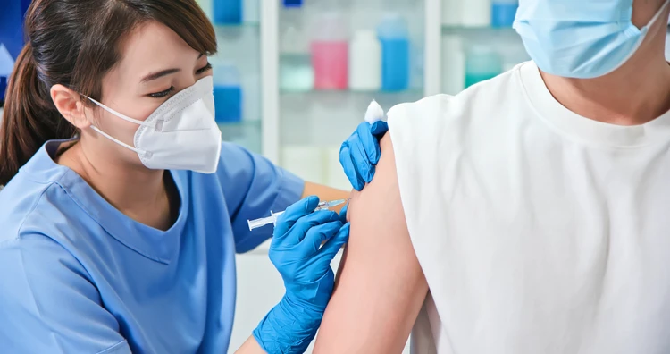 Infuse COVID-19 Booster (Multivitamin) di Tirta Medical Center