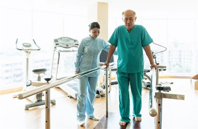 Fisioterapi Stroke Rehabilitation/Pasca Stroke di Physio Medical Clinic