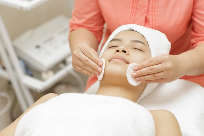 Facial Micro+IPL+Peeling Prem di Nadisa Beauty Care