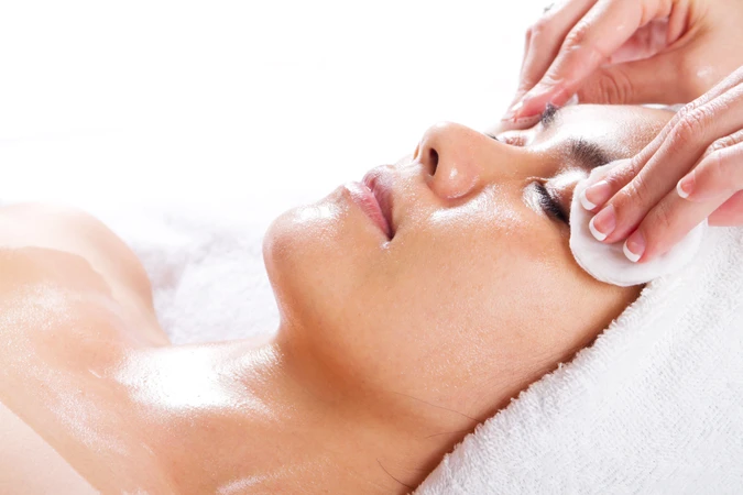 Detox Facial di Klinik Ozthetique Jakarta