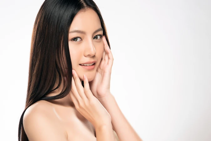 Laser Fraksional (6x treatment) di Aetozee Aesthetic