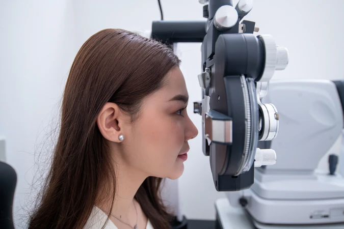 Operasi Katarak Metode Phaco Iol Toric Monofocal (Lensa Rabun Jauh & Silinder) di Klinik Utama JHC (Kardia Eye Center)