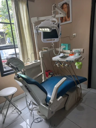 Perawatan Saluran Akar Ganda di Klinik Gigi drg. Venita Tanusuwito